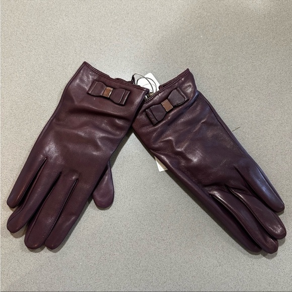 NWT Ted baker smart leather gloves in color oxblood - Picture 5 of 8